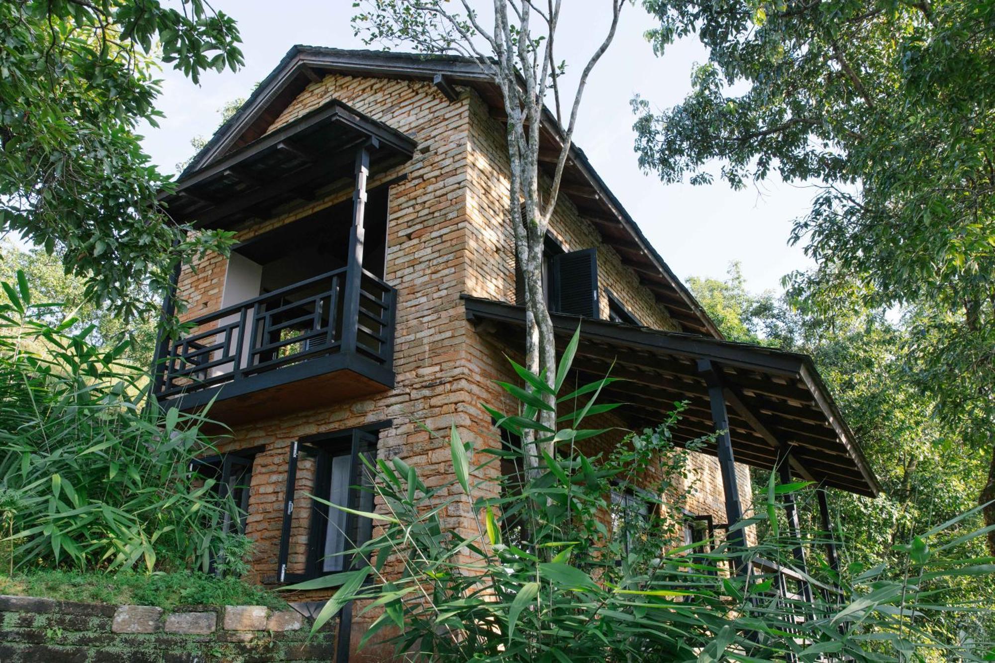Tiger Mountain Pokhara Lodge Екстер'єр фото