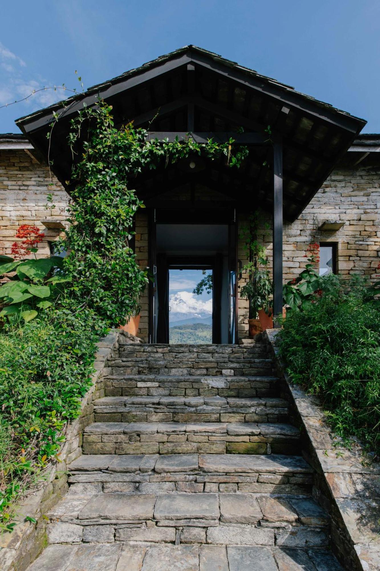 Tiger Mountain Pokhara Lodge Екстер'єр фото