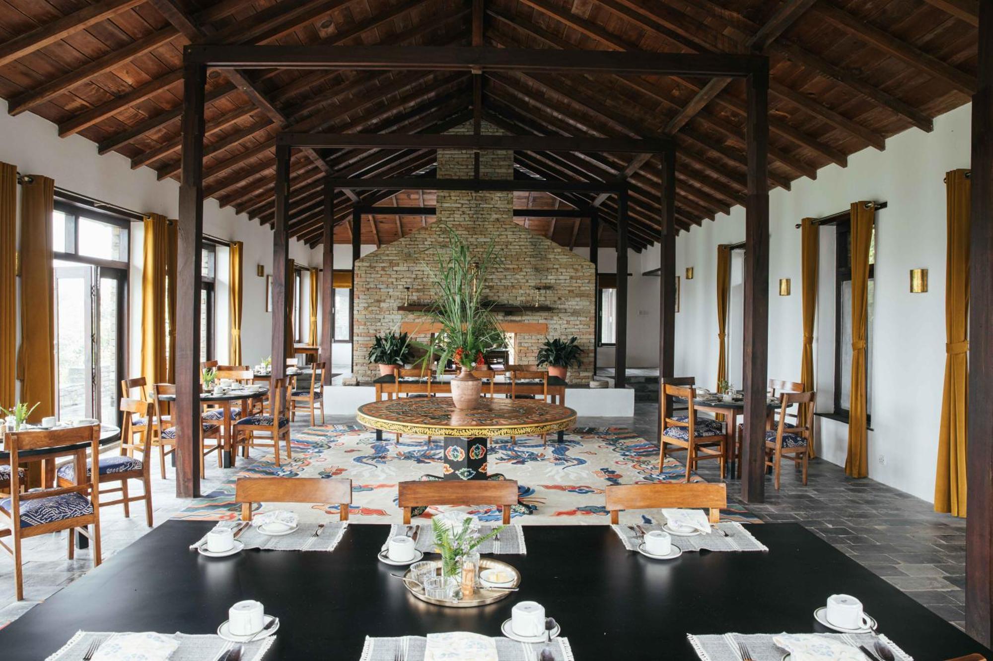 Tiger Mountain Pokhara Lodge Екстер'єр фото