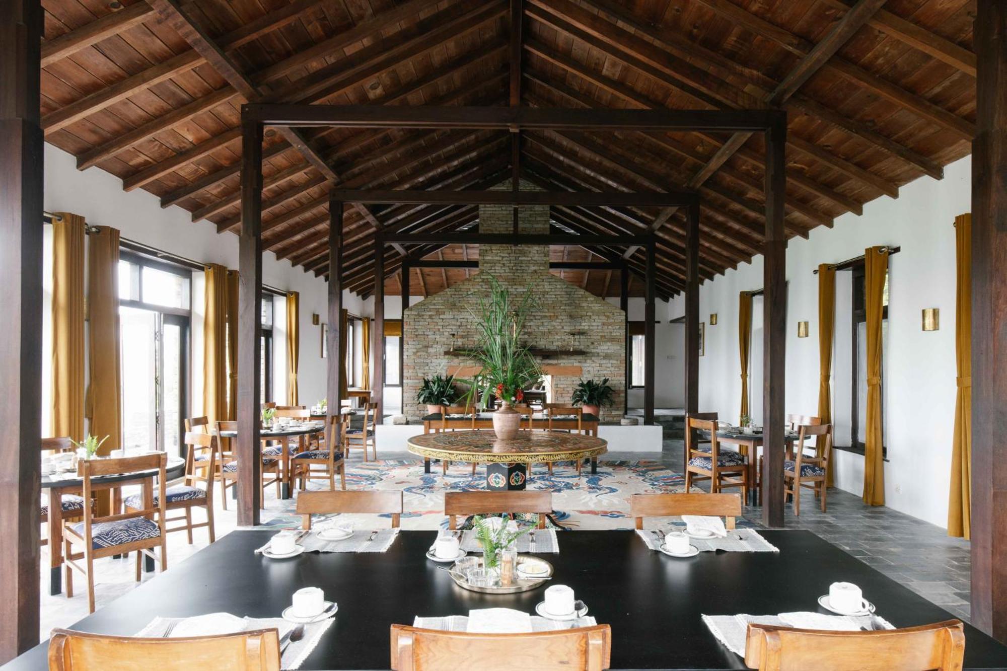 Tiger Mountain Pokhara Lodge Екстер'єр фото